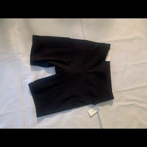 NWT WOMENS BANANA REPUBLIC BLACK SHORTS LEGGING COMPRESSION HIGH RISE XS.